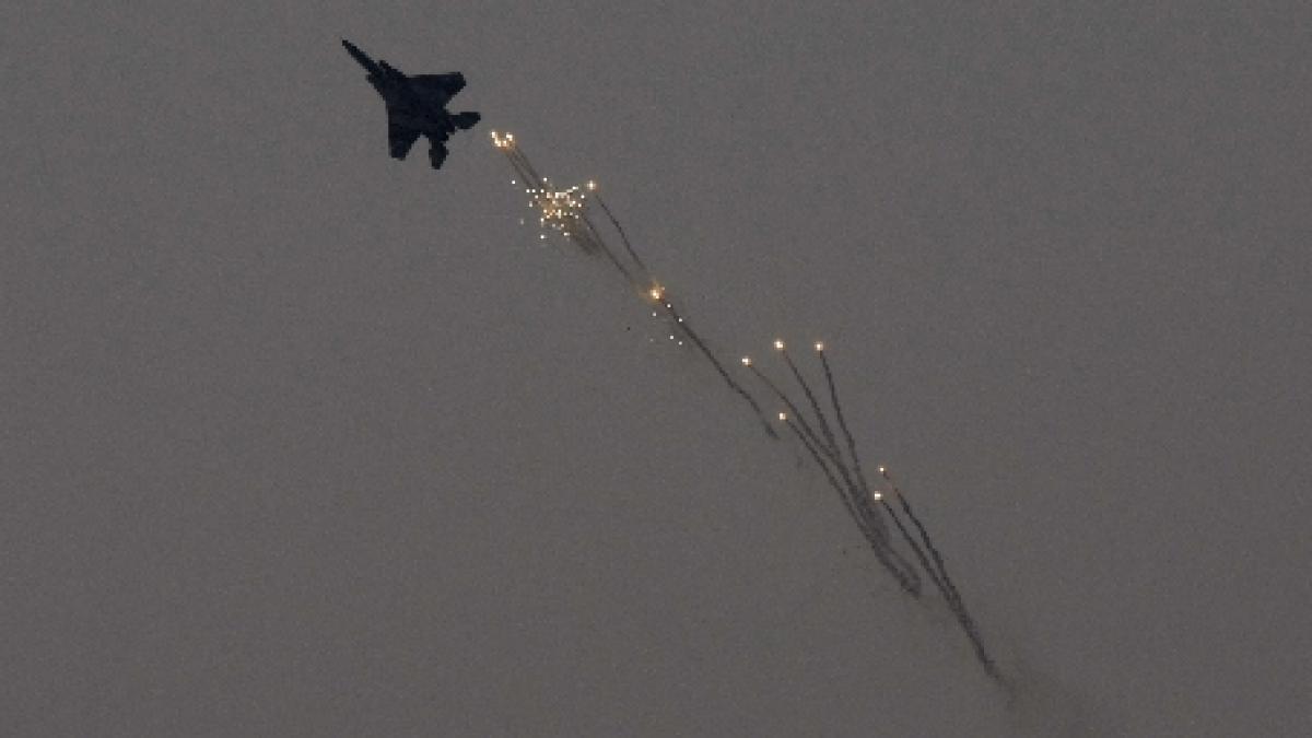 aviatia militara israeliana a efectuat trei raiduri in fasia gaza dupa un atac cu rachete asupra