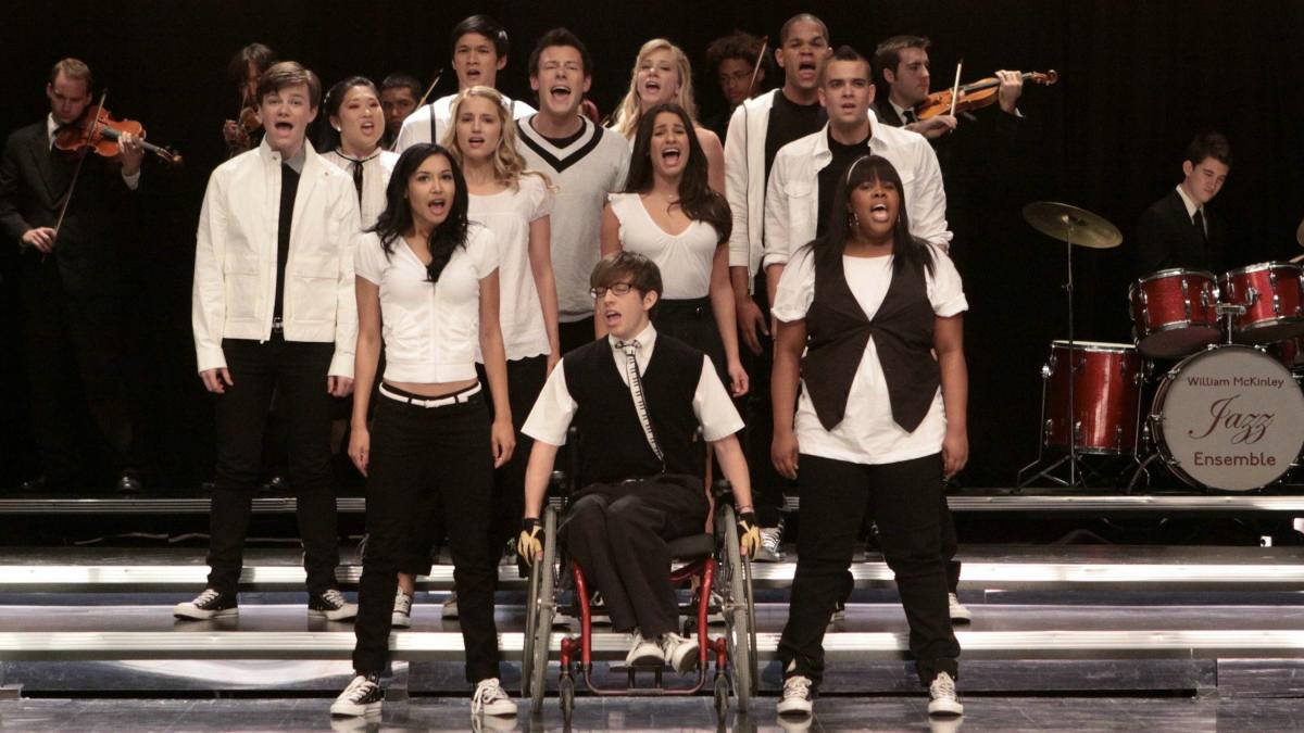 glee din 14 octombrie la euforia tv 23 00