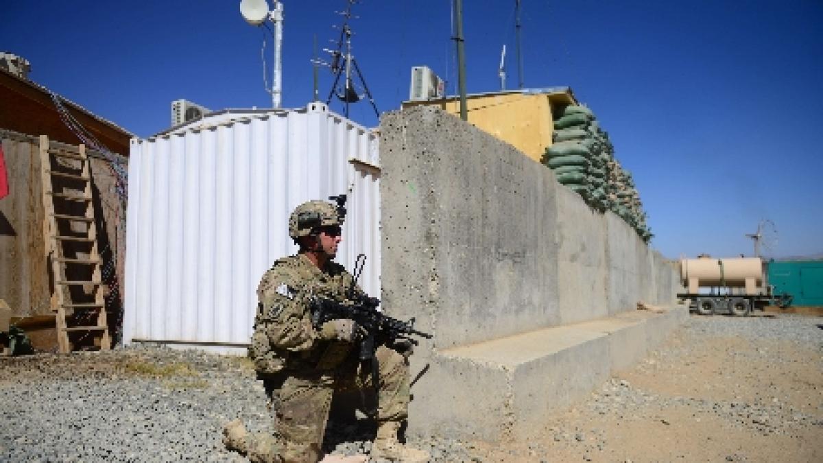 un militar si un civil care fac parte din nato au fost ucisi intr un atentat in kandahar