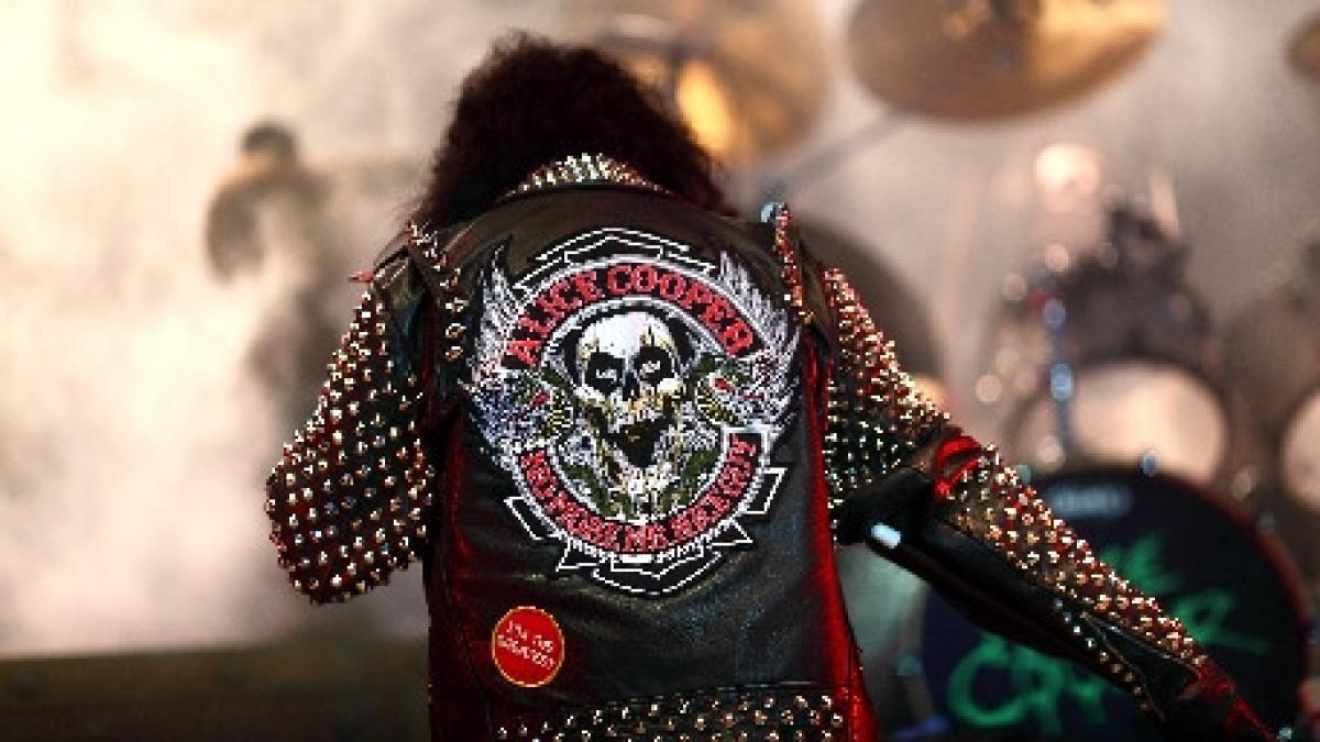 alice cooper si a deschis o scoala de rock