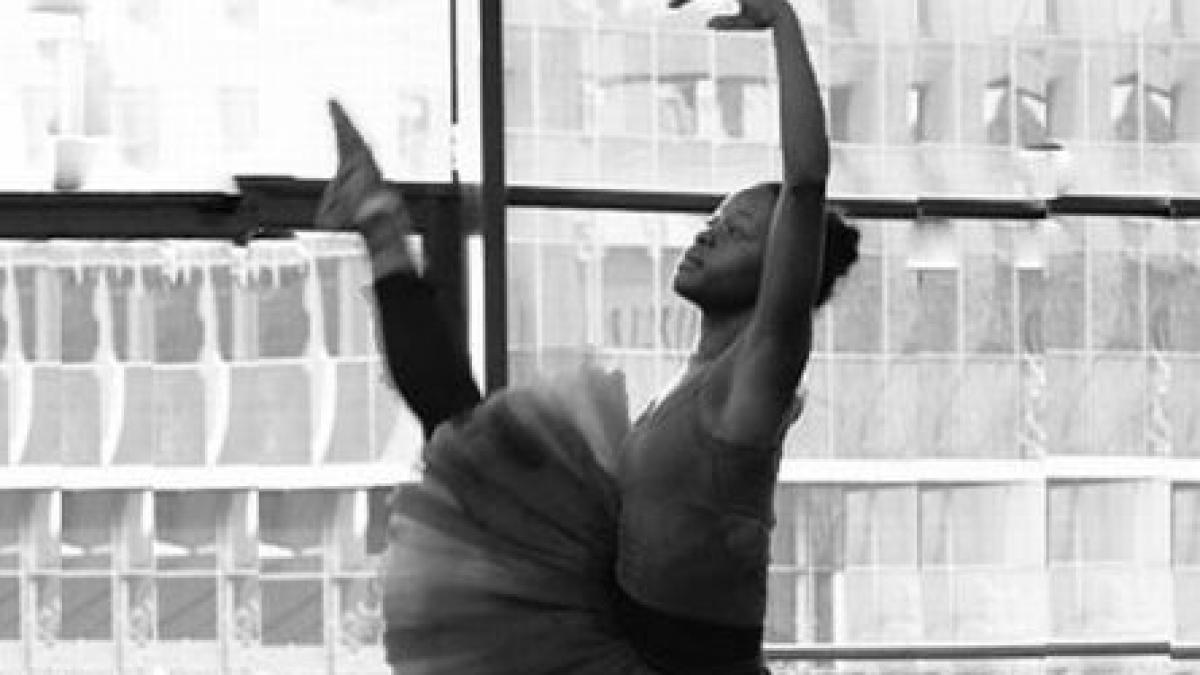 am scapat dintr un loc groaznic acum imi traiesc visul in fiecare zi lebada neagra a baletului