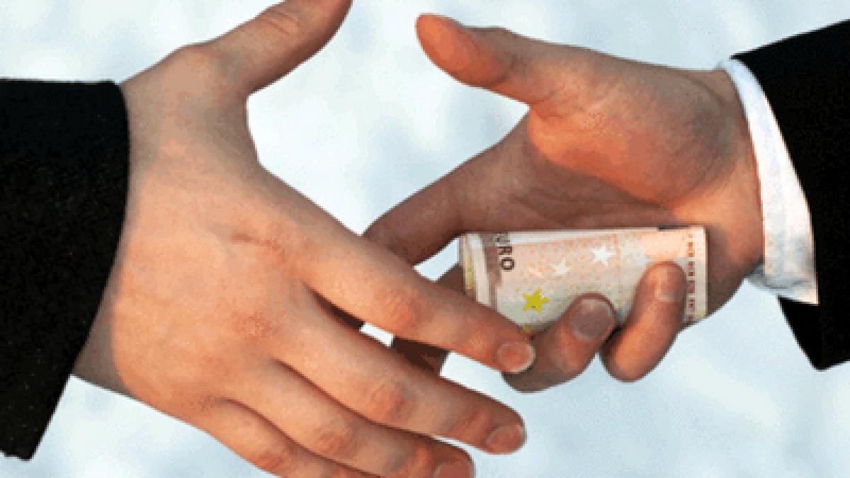 scandal de coruptie la nivel inalt mari ofiteri din armata britanica acuzati de luare de mita