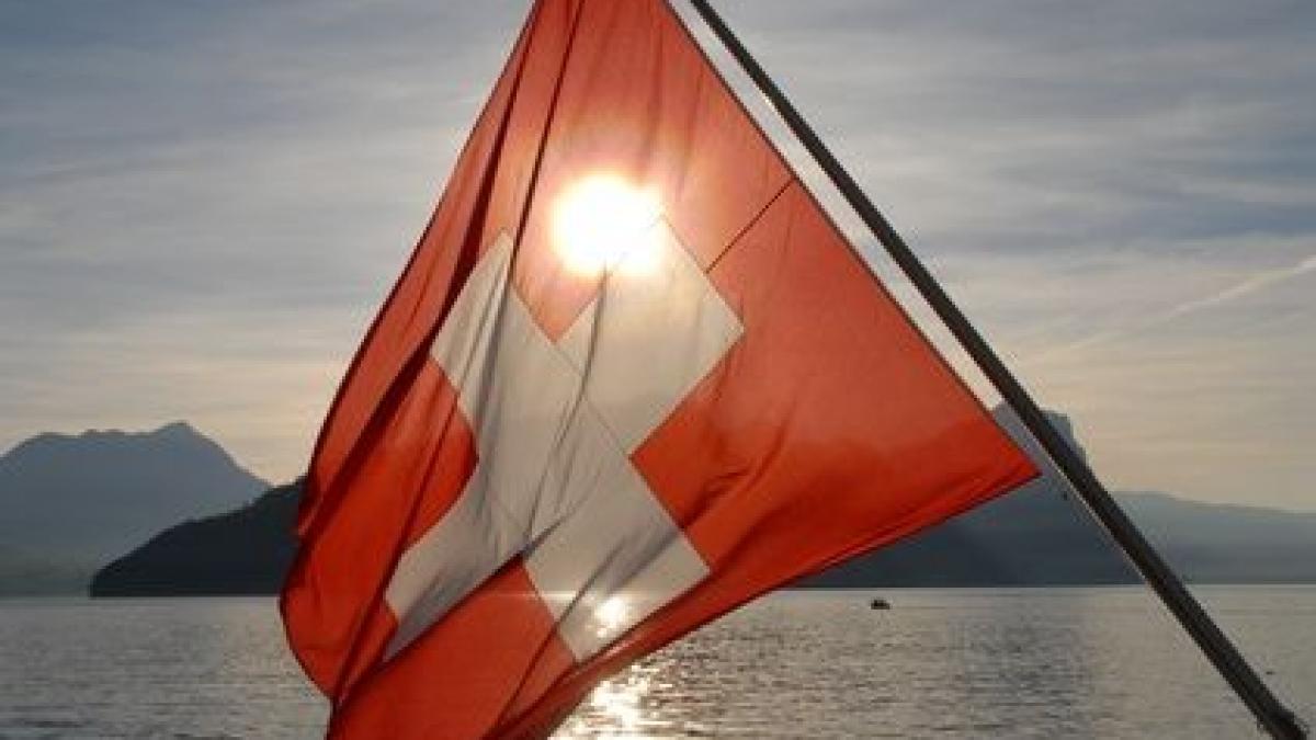 tara europeana renumita pentru neutralitate isi pregateste armata pentru destramarea zonei euro