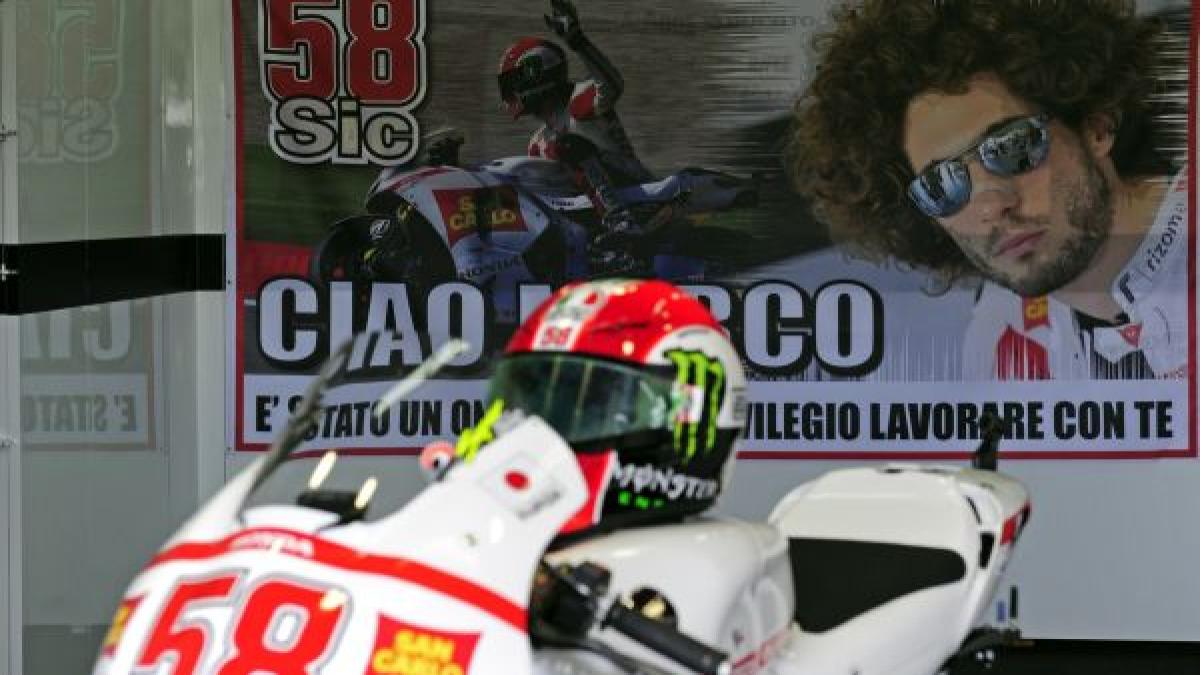 moto gp la grand prix ul malaysiei va fi dezvelita o placa de bronz in memoria lui marco simoncelli