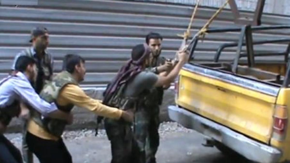 sirienii se distreaza cu bombe angry syrians o parodie dupa angry birds