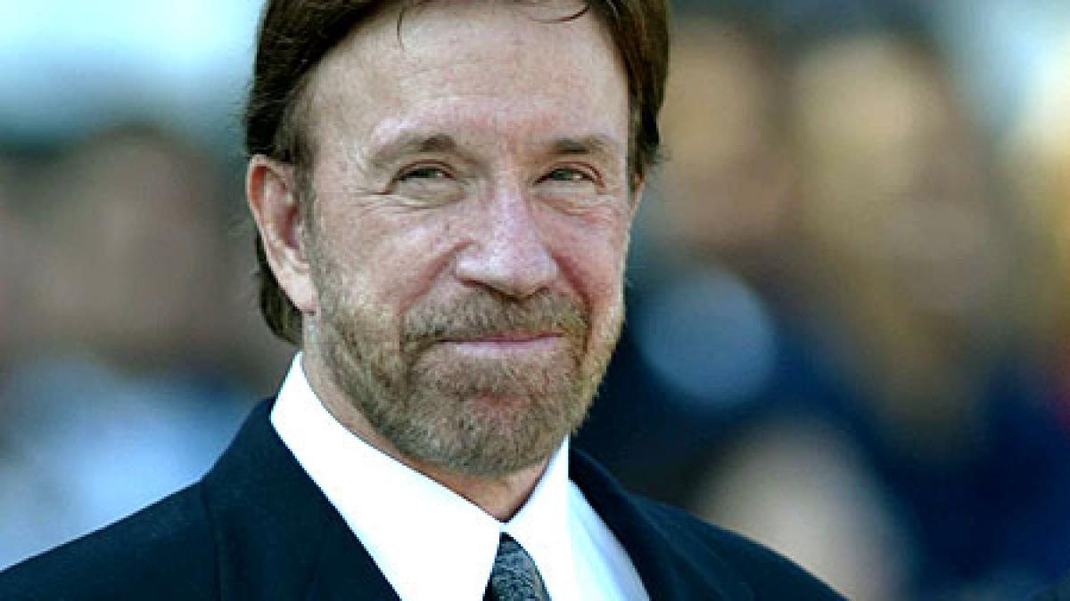 ce se intampla cand scrii pe google where is chuck norris mesajul care iti apare e cel mai tare banc