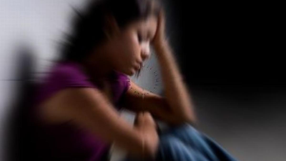 dolj o eleva de 18 ani a incercat sa se sinucida in toaleta scolii