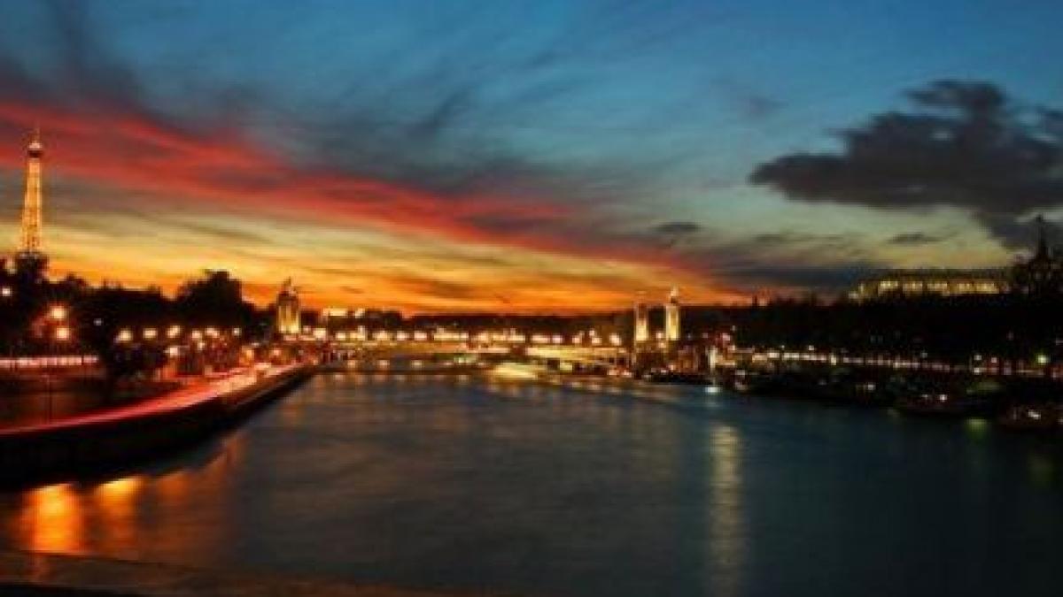 fluviul dragostei devine fluviul marfurilor ce masuri iau francezii din cauza crizei