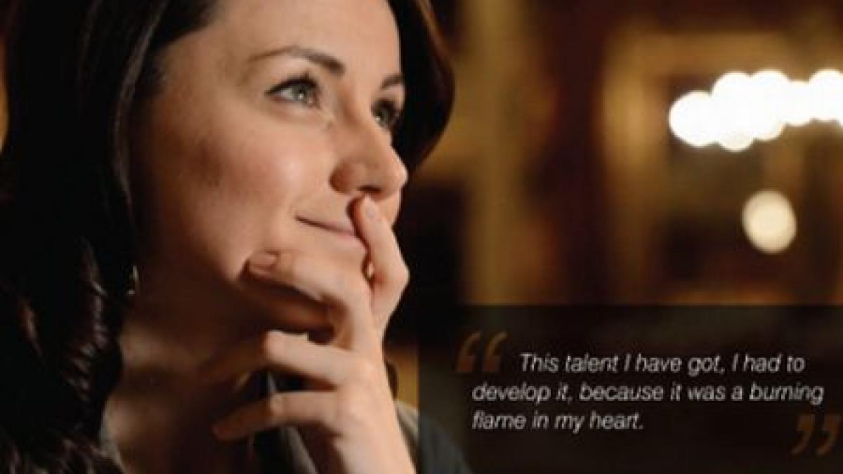 talentul acestei romance a cucerit intreaga lume acum canta pe una dintre cele mai renumite scene