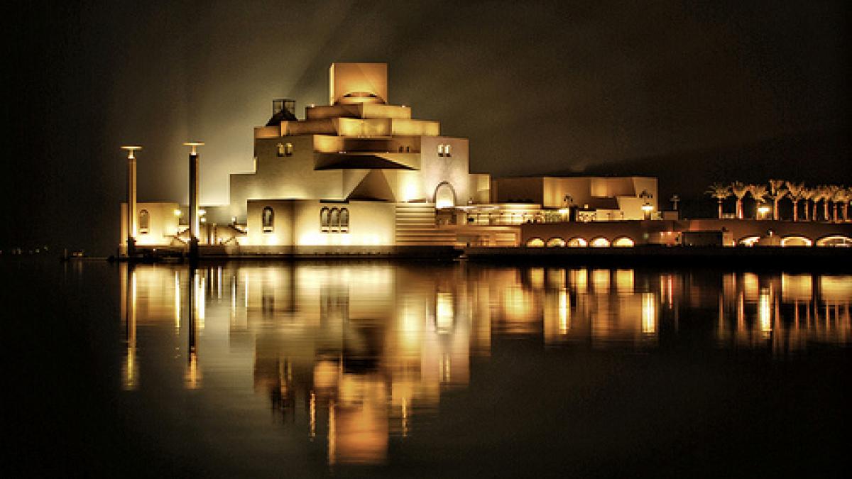 tara in care banii se intorc cu lopata cand intreaga lume jeleste din cauza crizei ei au avut