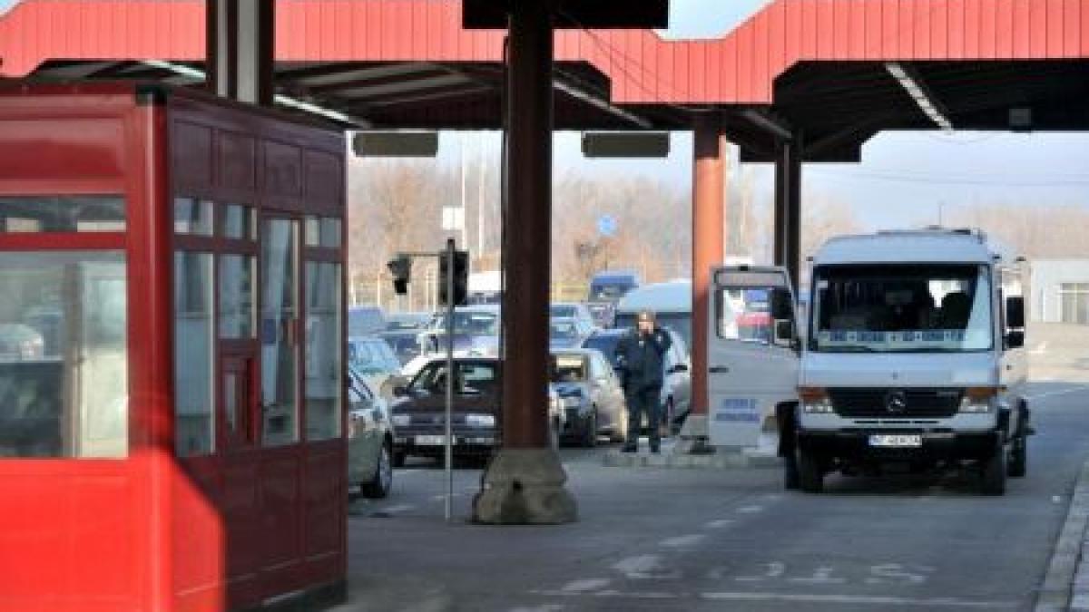 trafic de cosmar la vama bors cozile se intind pe kilometri intregi