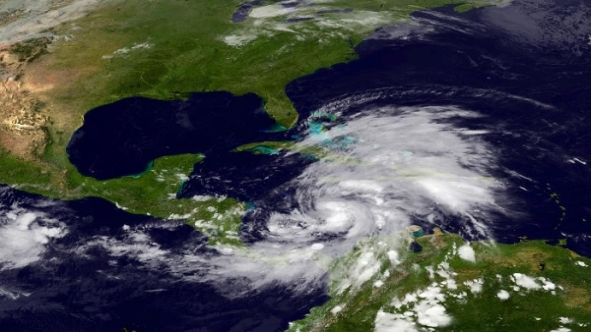 uraganul sandy matura cuba urmeaza bahamas si statele unite