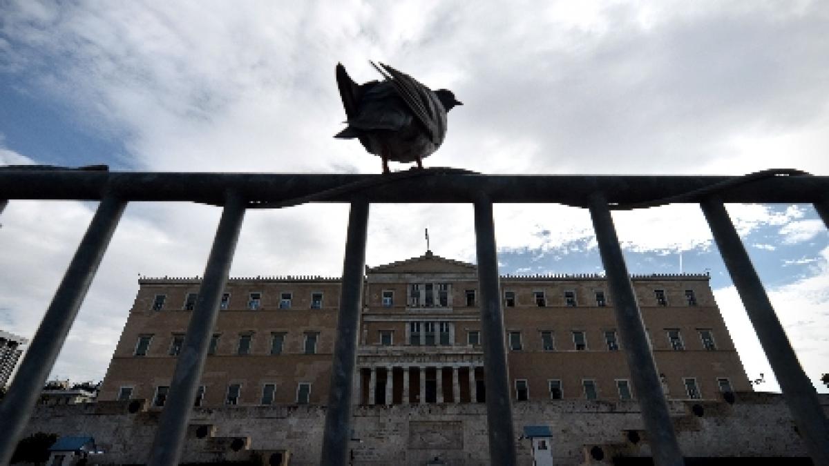 grecia din ce in ce mai sufocata creditorii internationali cer aplicarea a 150 de noi reforme