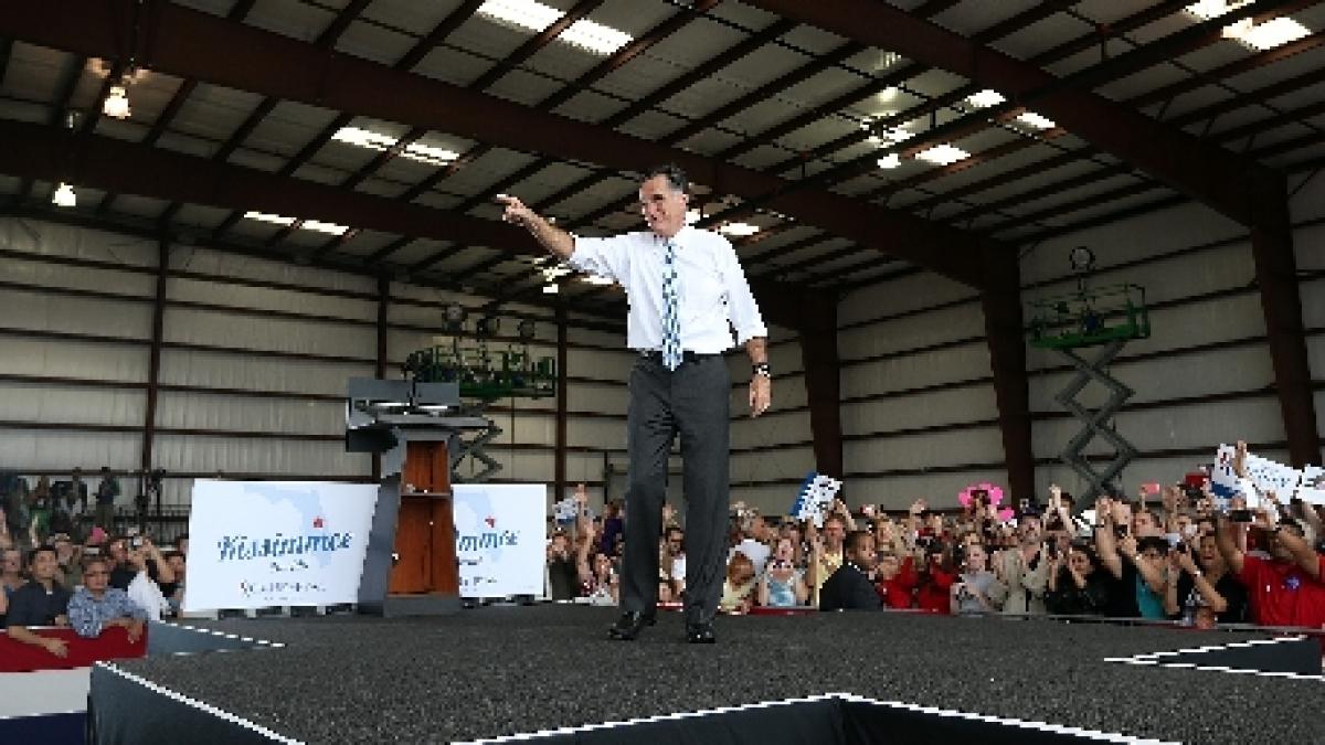 mitt romney isi anuleaza evenimentele electorale din virginia din cauza uraganului sandy