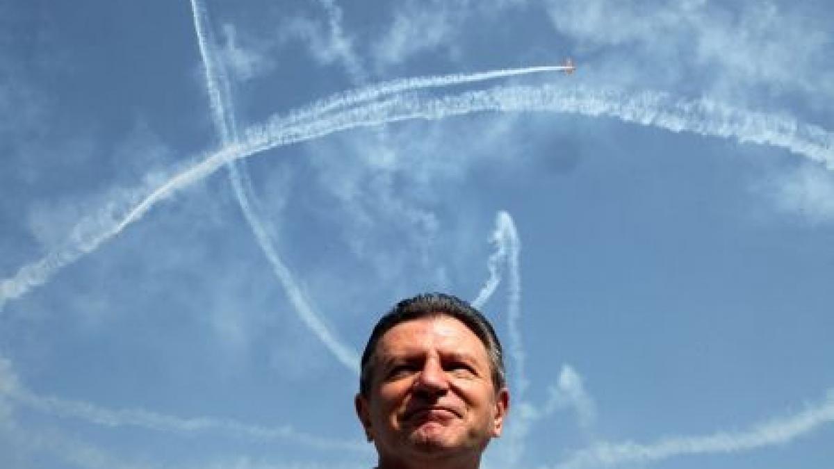 senatorul pdl radu berceanu renunta la parlament pentru a construi avioane