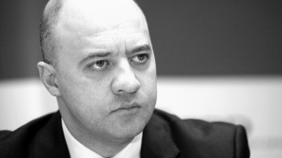 cine sunt cercel de la brd si saramet de la fngcimm acuzati de fraude bancare