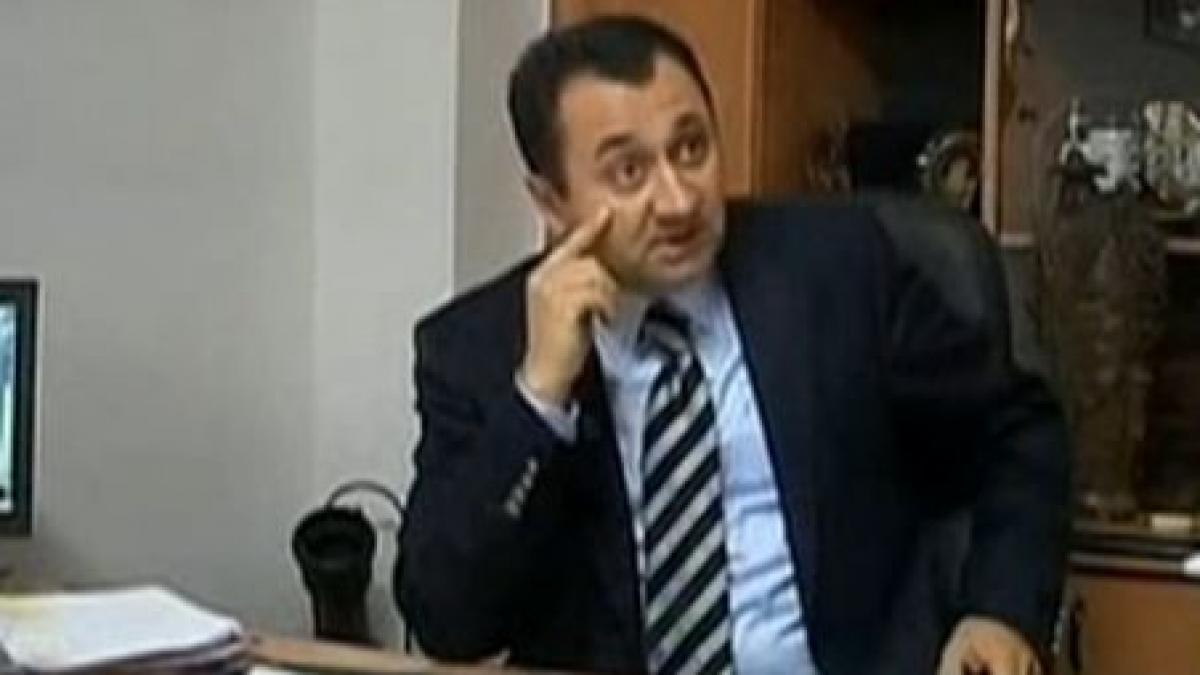 sotia deputatului pdl mircea toader sustine ca ar fi fost batuta de fiul deputatului psd florin