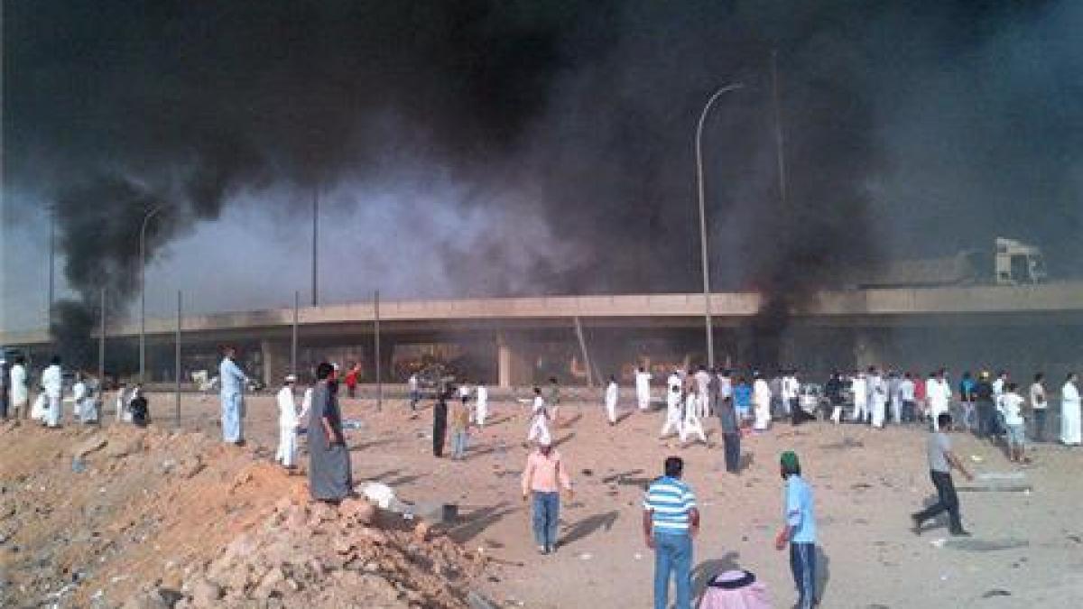 un camion a explodat in centrul riadului pagubele sunt de proportii catastrofale