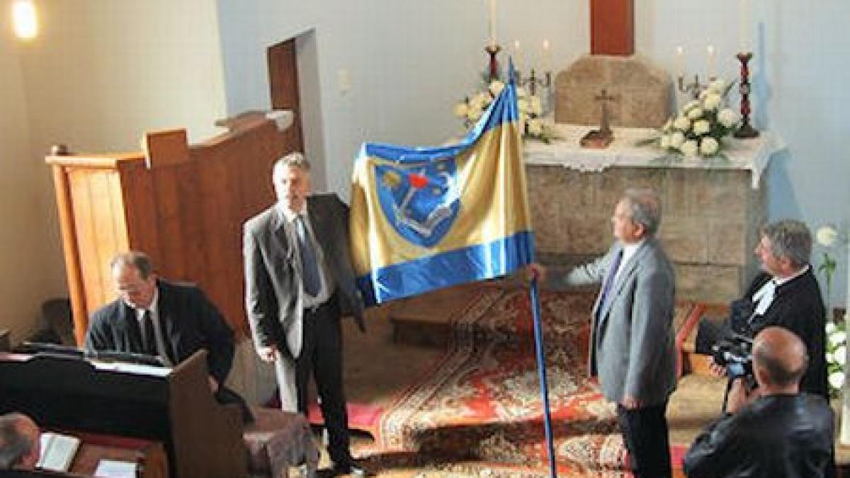 steagul secuiesc motiv de disputa intre consiliului judetean si prefectura din covasna