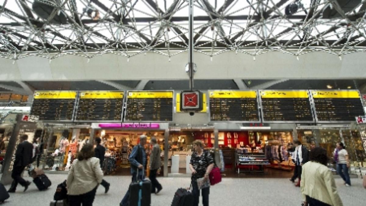 ponta traficul low cost a fost mutat deoarece fostul premier avea casa pe pista