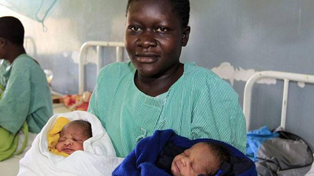 incredibil ce nume a ales o femeie pentru gemenii sai nou nascuti