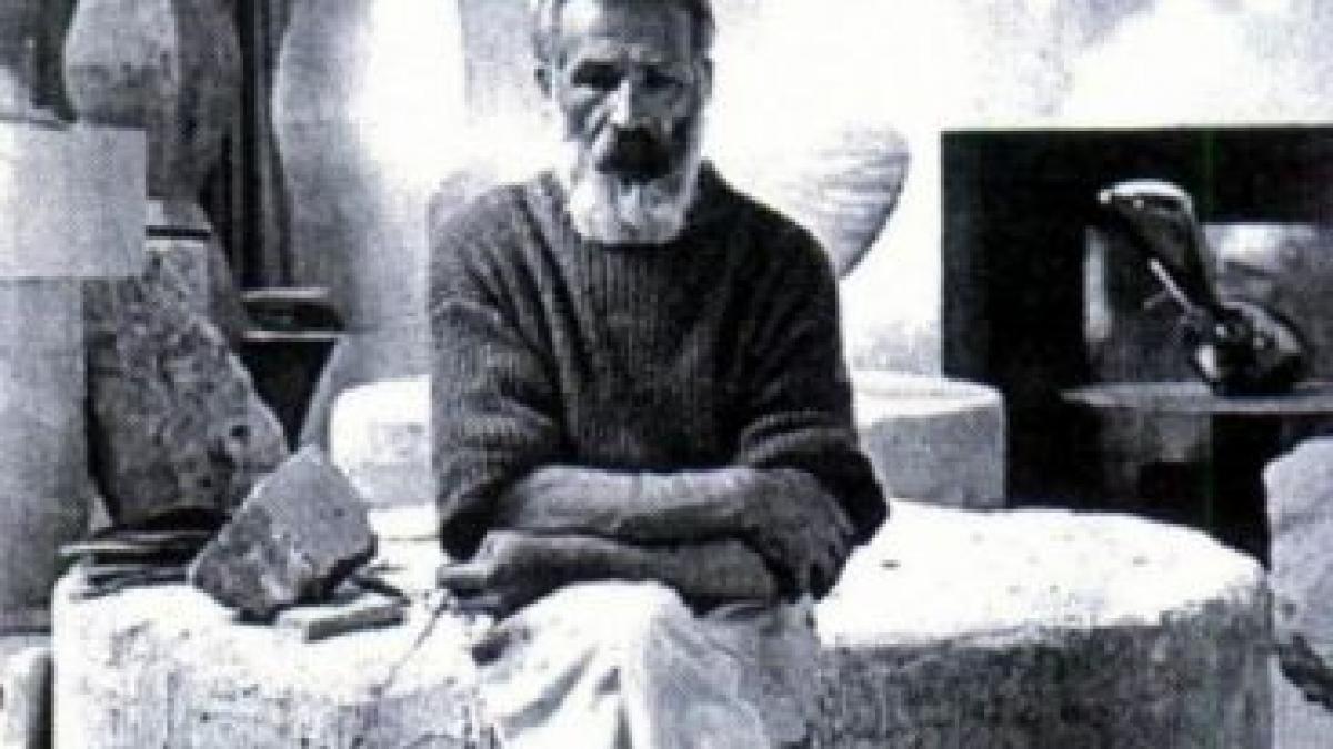 o muza sculptura lui brancusi a fost vanduta la new york pentru suma de 12 400 000 de dolari