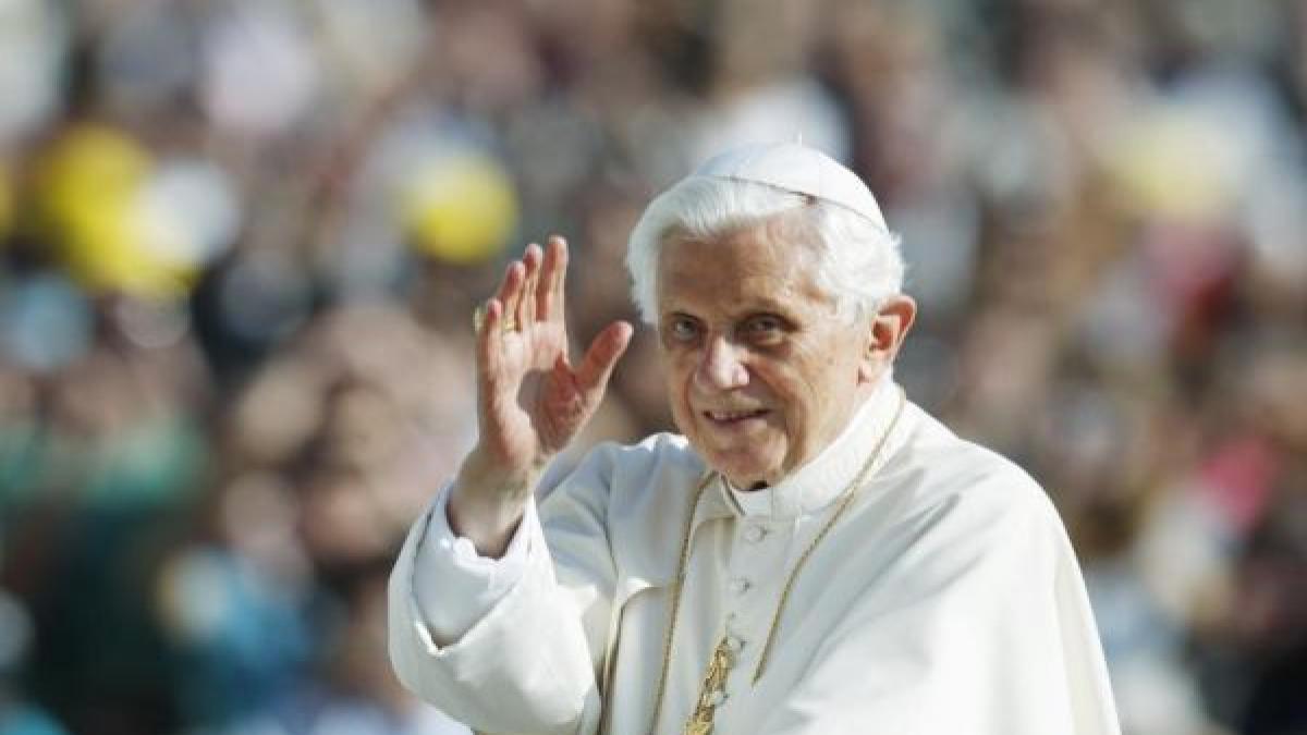 papa benedict al xvi lea isi face cont de twitter