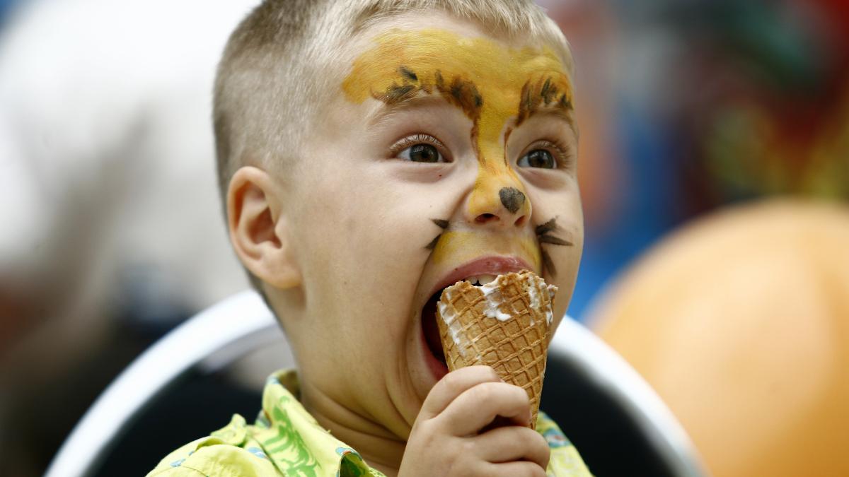 pofta bat o vina un pusti de 9 ani a cheltuit toate economiile parintilor pe dulciuri