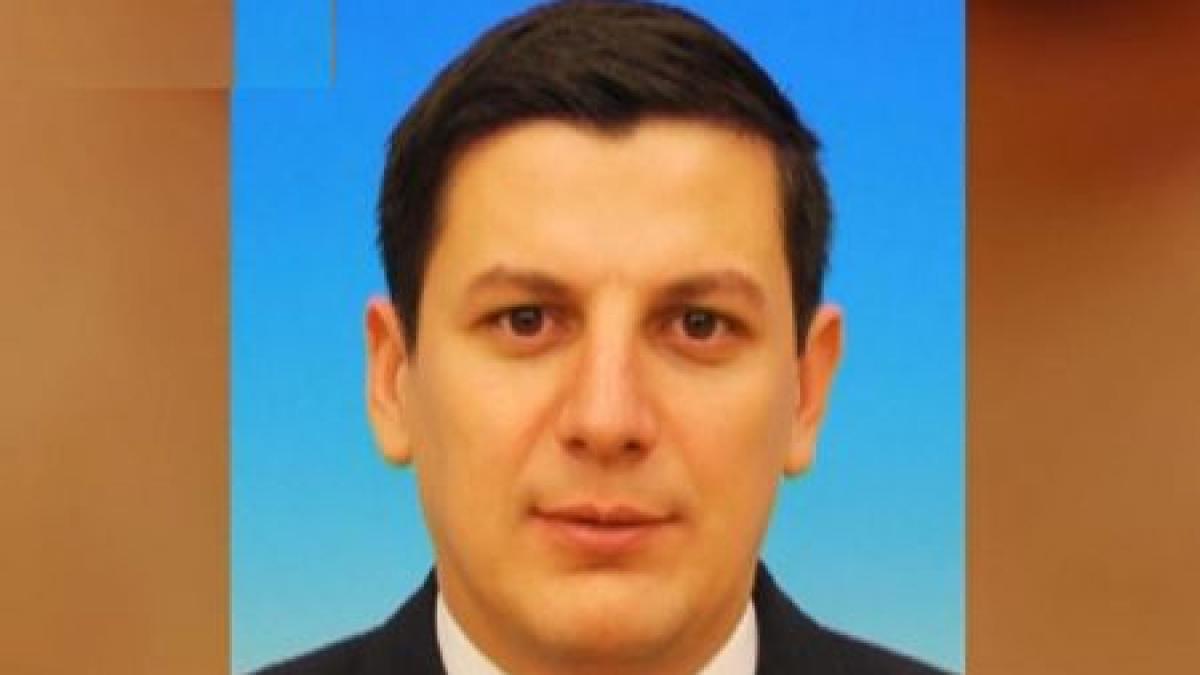 Alin Trăşculescu, changed from the leadership of PDL Vrancea. He remains a PDL member until his arrest