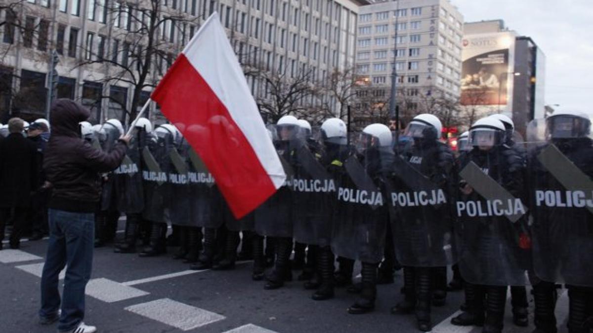 22 de politisti au fost raniti dupa confruntarile stradale din varsovia