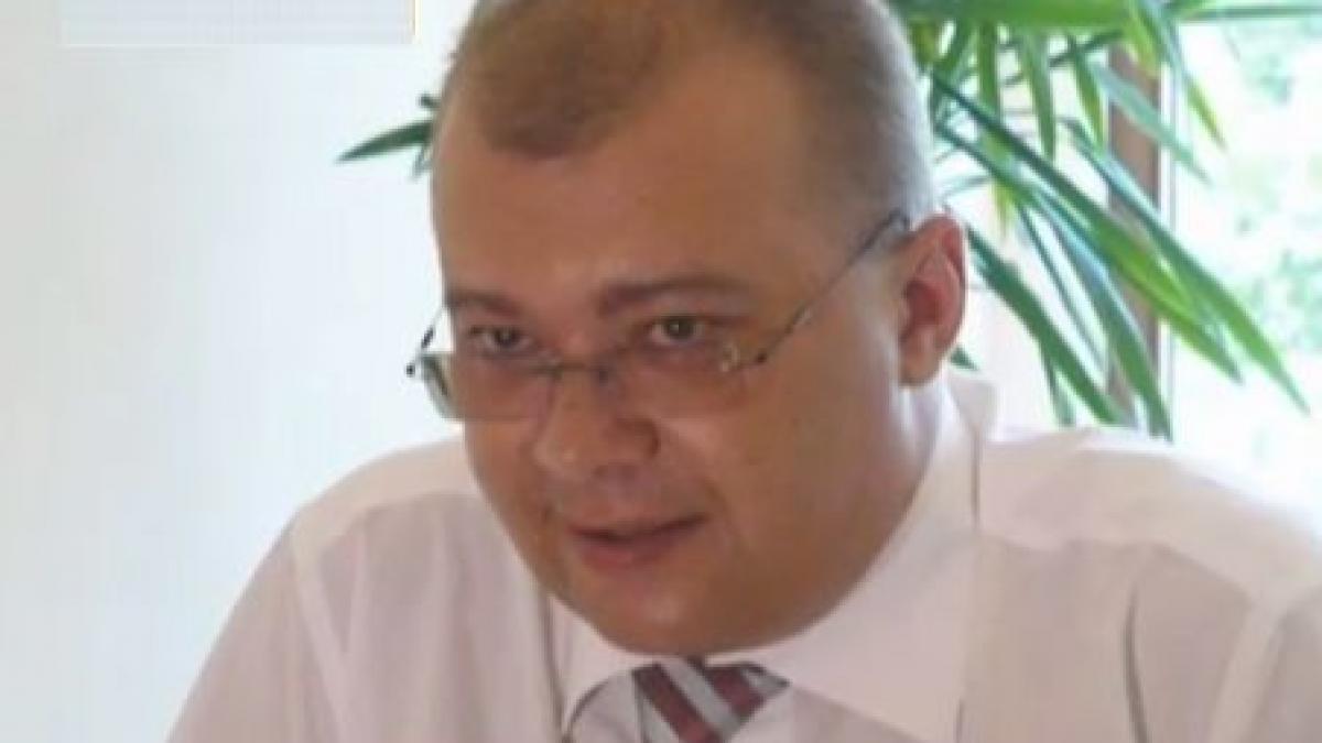 ponta l a demis pe mihalache din functia de secretar general al guvernului din cauza unor