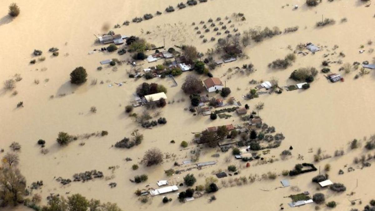 furia naturii face dezastru in italia trei oameni au murit din cauza inundatiilor