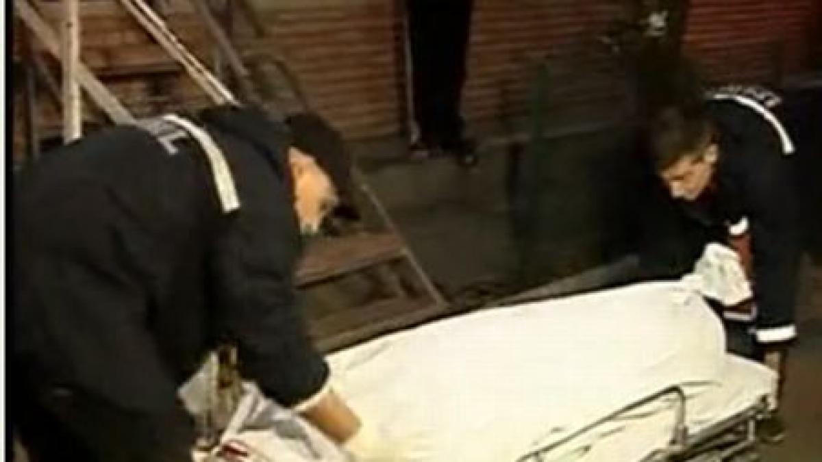 moarte suspecta in capitala un batran a fost gasit fara suflare intr o balta de sange si inconjurat