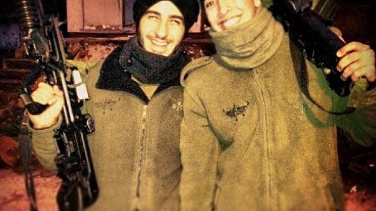 tinerii care lupta in razboiul sperantelor ce fotografii posteaza pe instagram soldatii din fasia