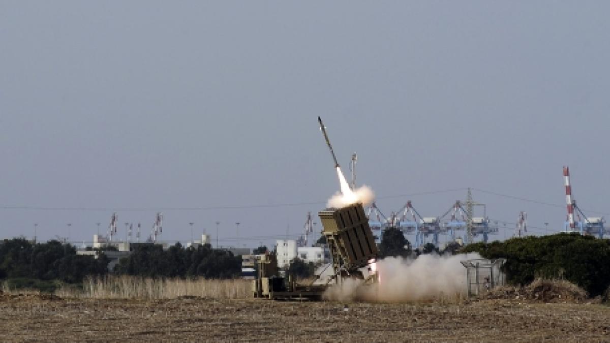 sirenele antiaeriene au fost repornite in tel aviv hamas a lansat o racheta asupra orasului