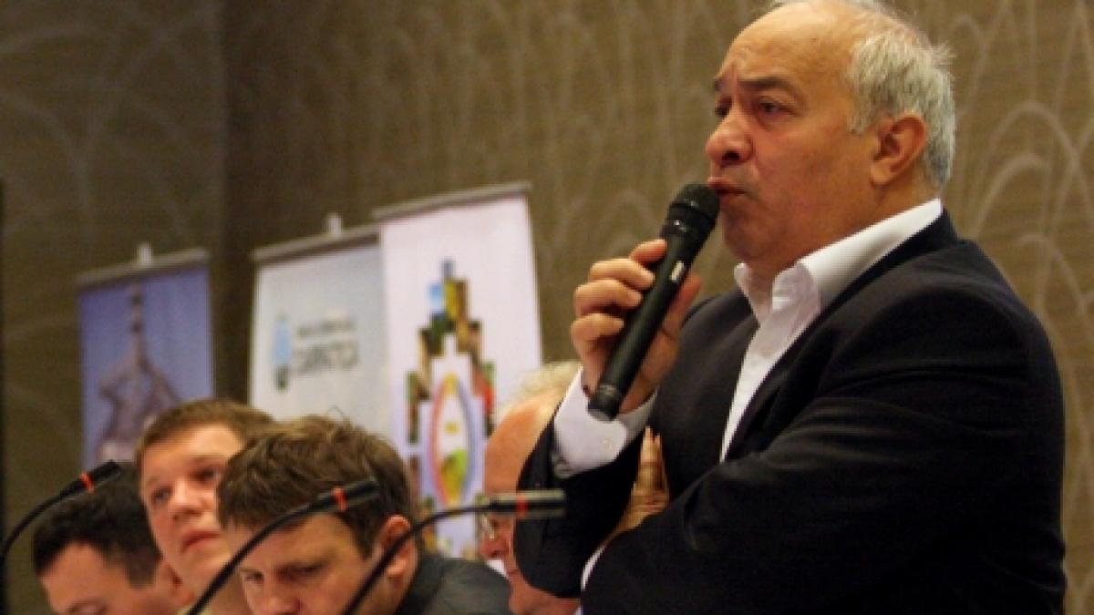 un deputat pdl din neamt cere demisia conducerii politiei dambovita vezi aici de ce