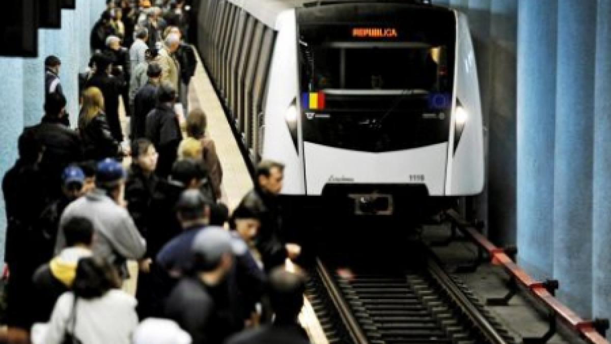 la multi ani metrorex acum 33 de ani semanatoarea isi primea primii calatori