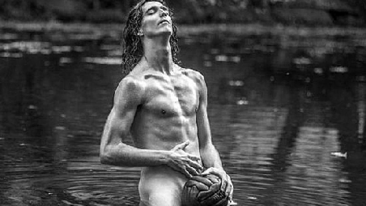 au renuntat la haine ca sa scape clubul de faliment asta inseamna sa ti iubesti echipa