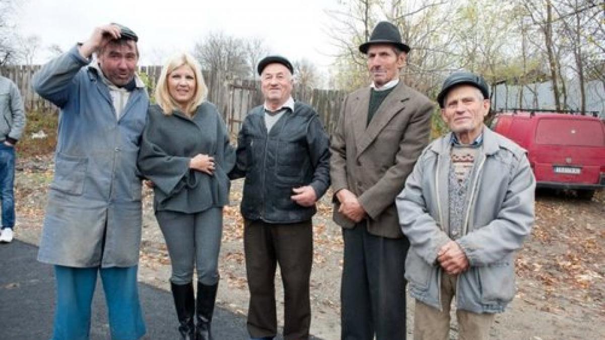 cine nu se incadreaza in peisaj ce a ajuns sa faca elena udrea de dragul campaniei electorale