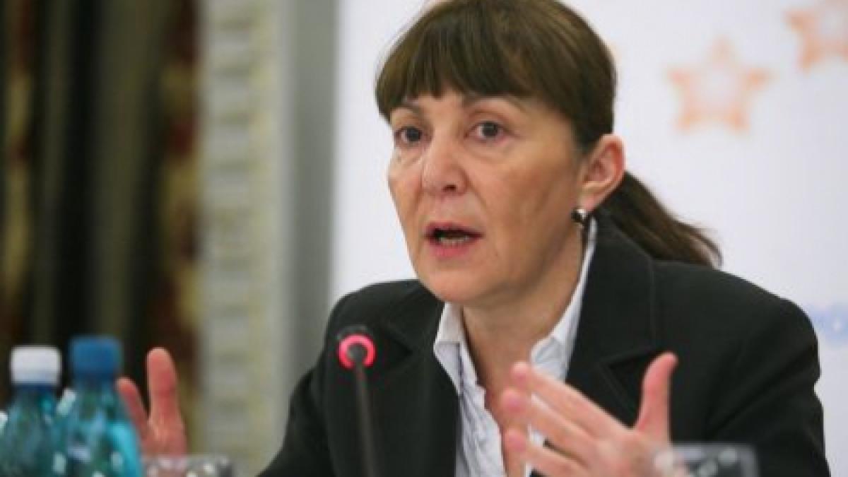 macovei ii cere monei pivniceru sa se rusineze si sa demisioneze dupa avizul csm