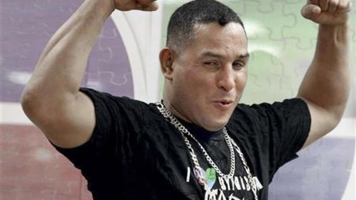 fostul pugilist hector camacho a fost declarat mort dupa ce a fost deconectat de la aparate