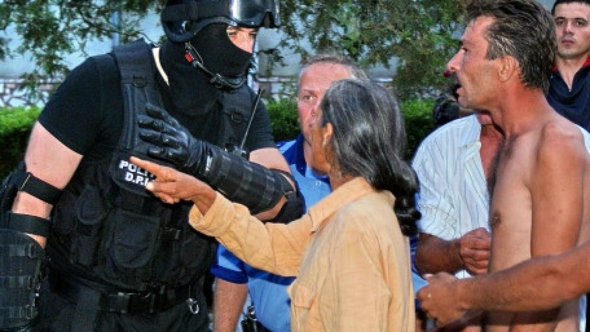 gheorgheni bataie cu bate si topoare intre doua bande rivale