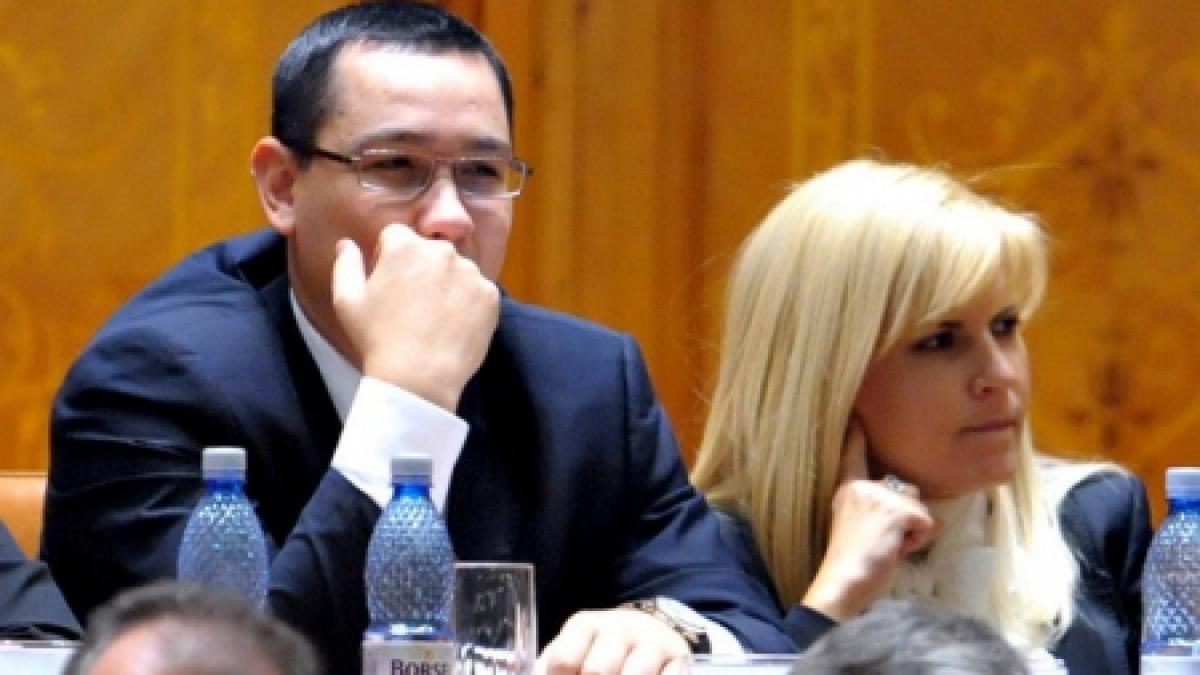 schimb acid de replici intre victor ponta si elena udrea nu e nici o diferenta intre udrea si dd