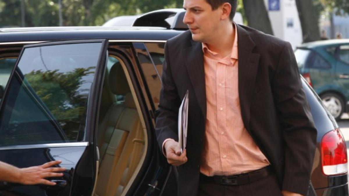 alin trasculescu in fata judecatorilor de pe rolul instantei a fost retrasa cererea de arestare