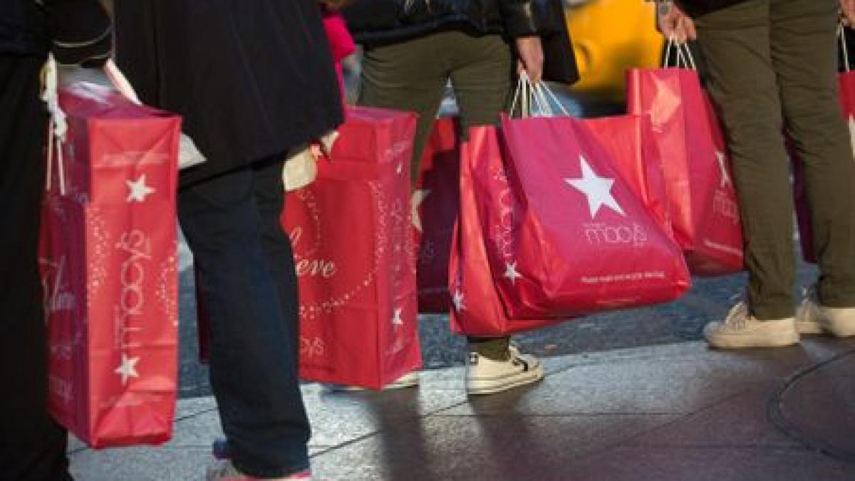 magazinele on line si au majorat vanzarile cu 325 de black friday