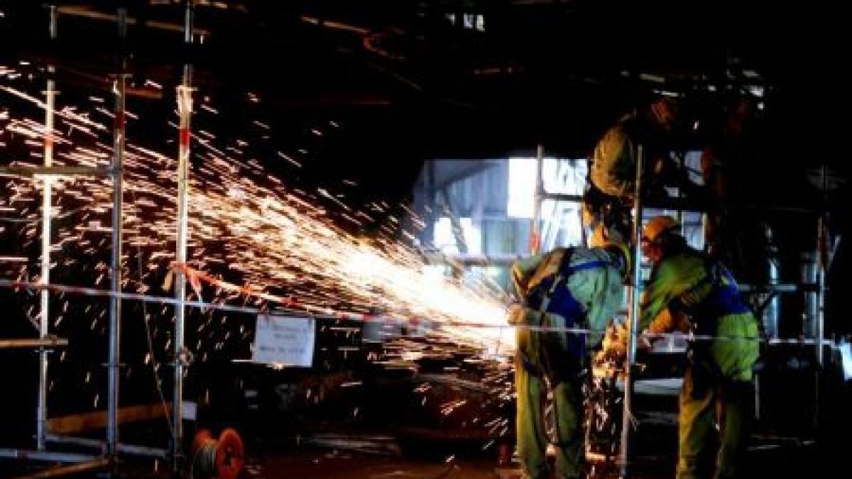 ministrul francez al industriei ameninta cu exmatricularea arcelormittal din franta vezi de ce