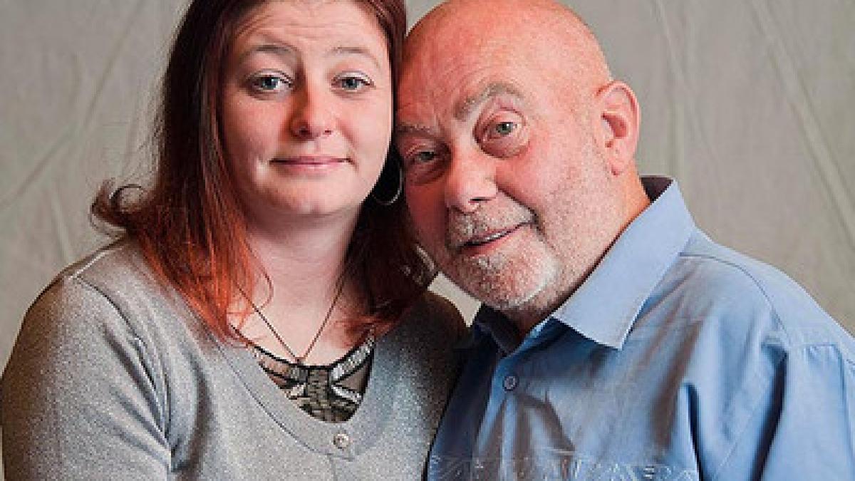 a fost dragoste la prima vedere clar un pensionar si a parasit consoarta pentru o tanara de 27 de