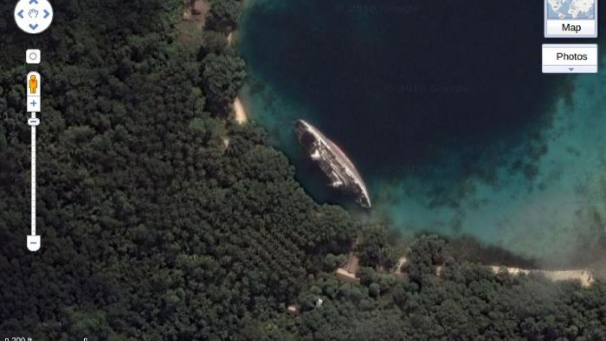 au gasit imaginea asta pe google si s au decis sa mearga sa vada cu ochii lor turistii spun ca e