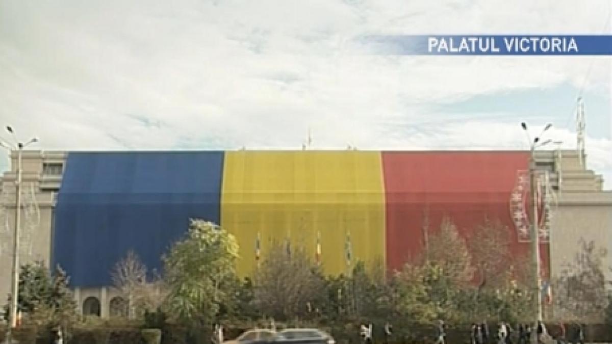 un steag tricolor urias a fost descoperit pe frontispiciul palatului victoria