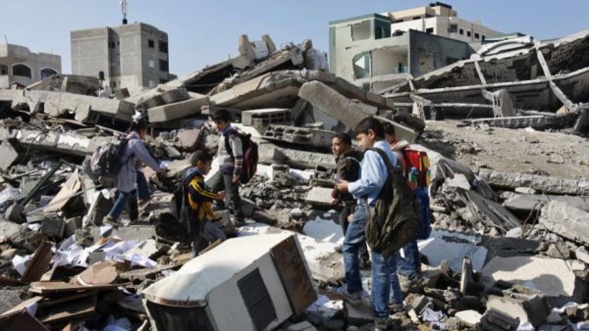 mai multe nume importante din fotbal cer ca israelul sa nu organizeze europeanul de tineret din 2013